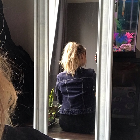 *SOLD* RARE Danier blue leather jacket with white lining - Picture 8 of 8